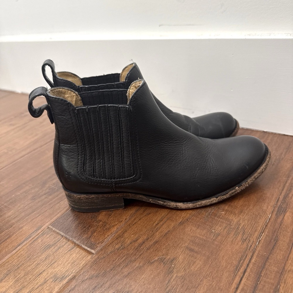 Frye Leather Chelsea Boots Pippa Booties Ankle Pull On Western Cowgirl Womens 6B